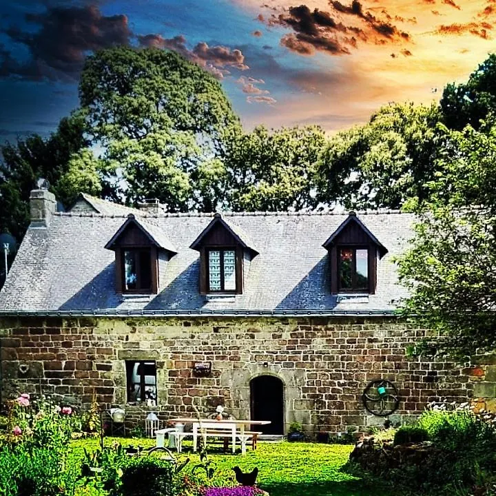 Villa Chestnut Langoelan