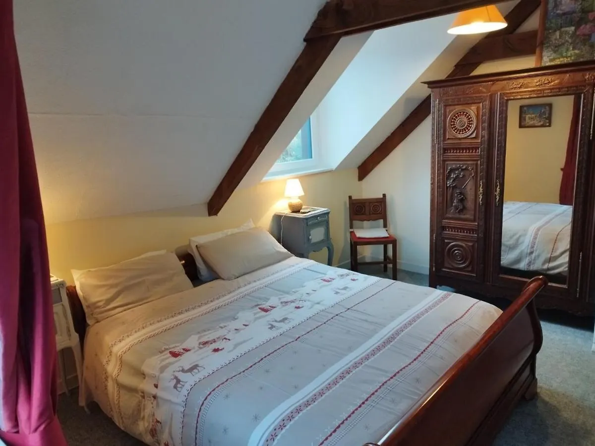 Chestnut Villa Langoelan France