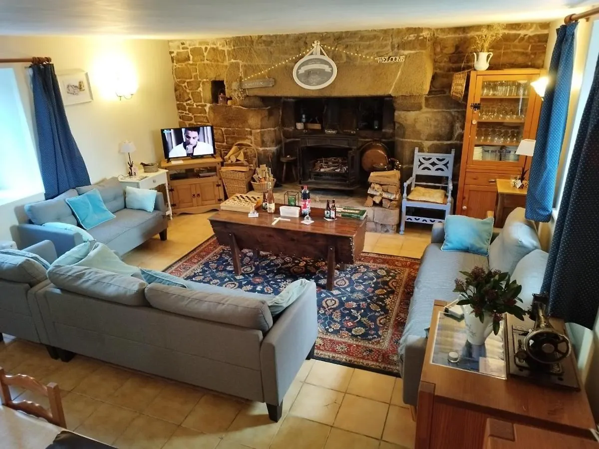 Chestnut Villa Langoelan 0*,  France